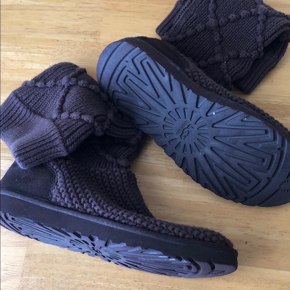 Woman’s Cozy Knit Alaska Y2k VTG UGG Slipper sock Boots